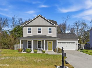 304 Holbrook Lane, Hubert, NC 28539