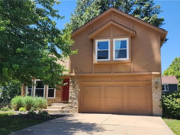 1415 S Sheridan Bridge Pl, Olathe, KS 66062
