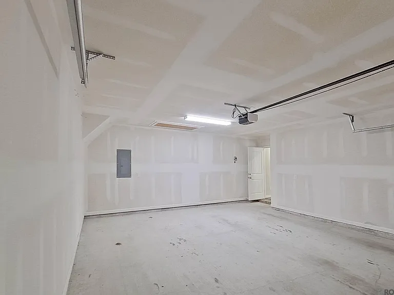 108 Santiago Ct — Photo 20