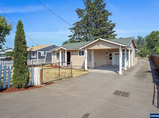 3778 Hawthorne Ave NE, Salem, OR 97301