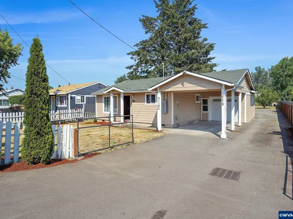 3778 Hawthorne Ave NE, Salem, OR 97301