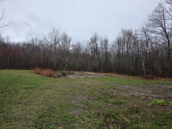 42 Frankfort Road, Searsport, ME 04974