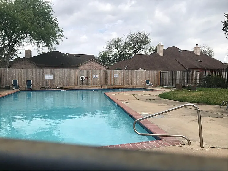 1538 Ainsdale Dr — Photo 25