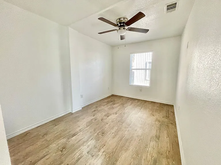 1033 Rivas St #301 — Photo 8