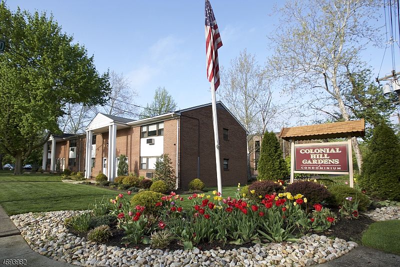 1st image of 5J COLONIAL DR #J