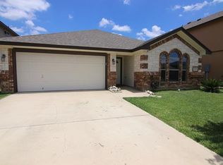 105 Geode Ln, Jarrell, TX 76537