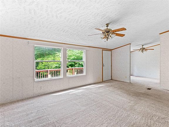 4th image of 162 La Casa Trl