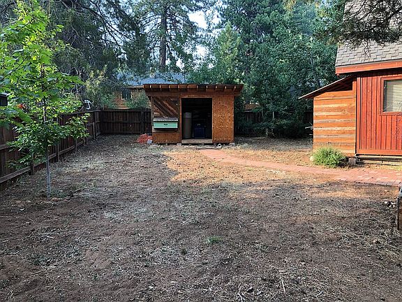 4th image of 10641 Ponderosa Dr