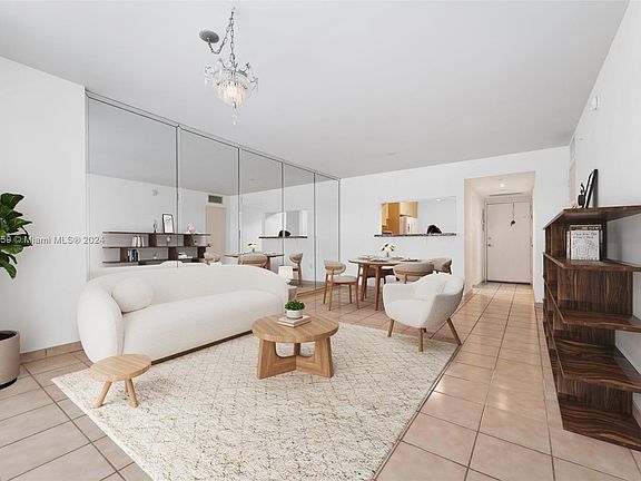 5th image of 1228 West Ave APT 713