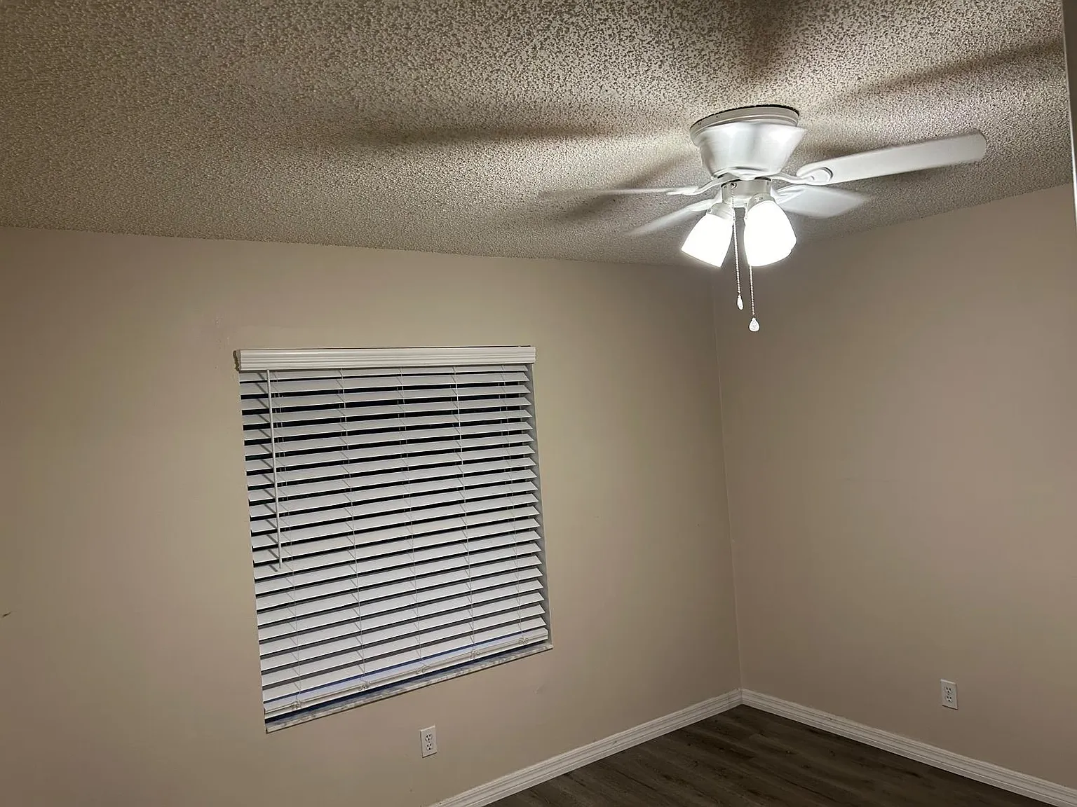 2 bed, 864 sqft, $1,495 — Photo 3