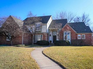 105 Kisiwa Pkwy, Hutchinson, KS 67502