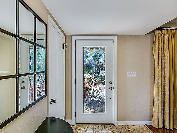 2nd image of 113 Antigua Dr