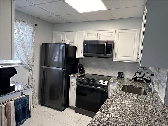 5th image of 2861 NW 47th Terrace #208B