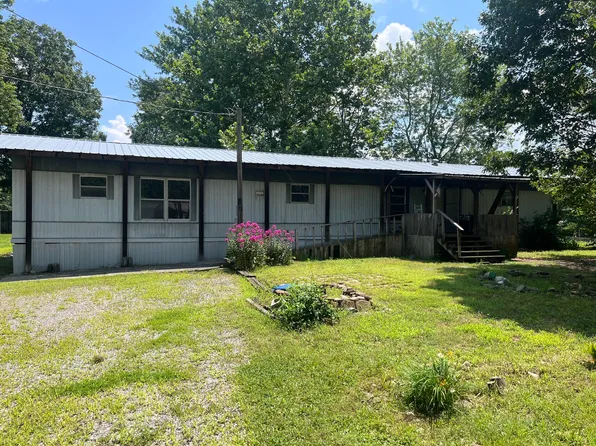 42 Sills Ln, Benton, KY 42025