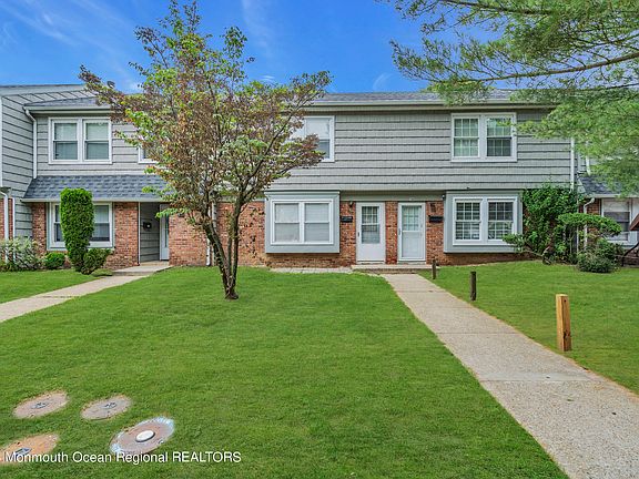 3rd image of 107 Colony Circle