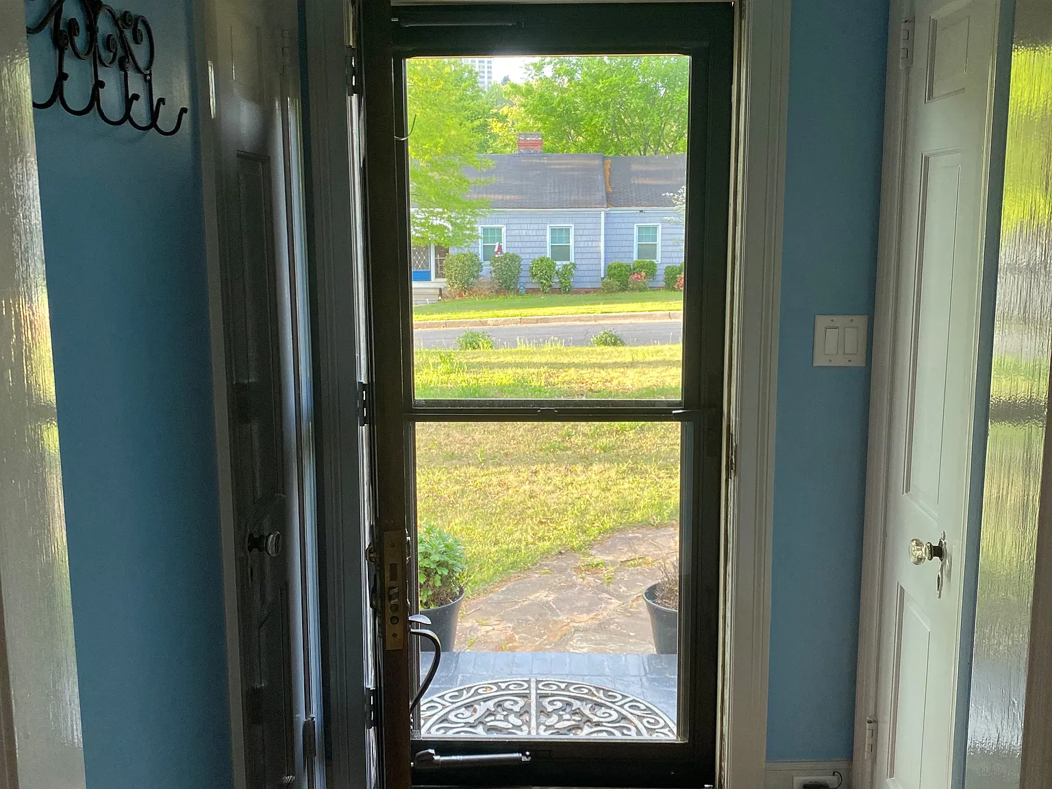 2 bed, 1.5 bath, 1419 sqft, $1,650 — Photo 3