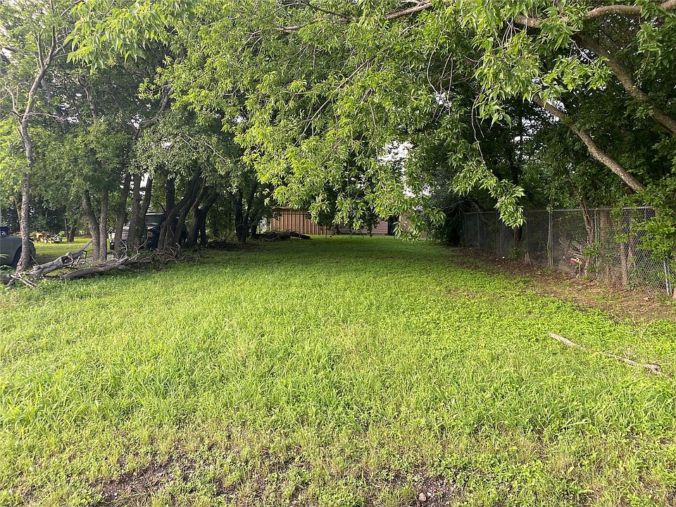 1st image of None Fairview Ave