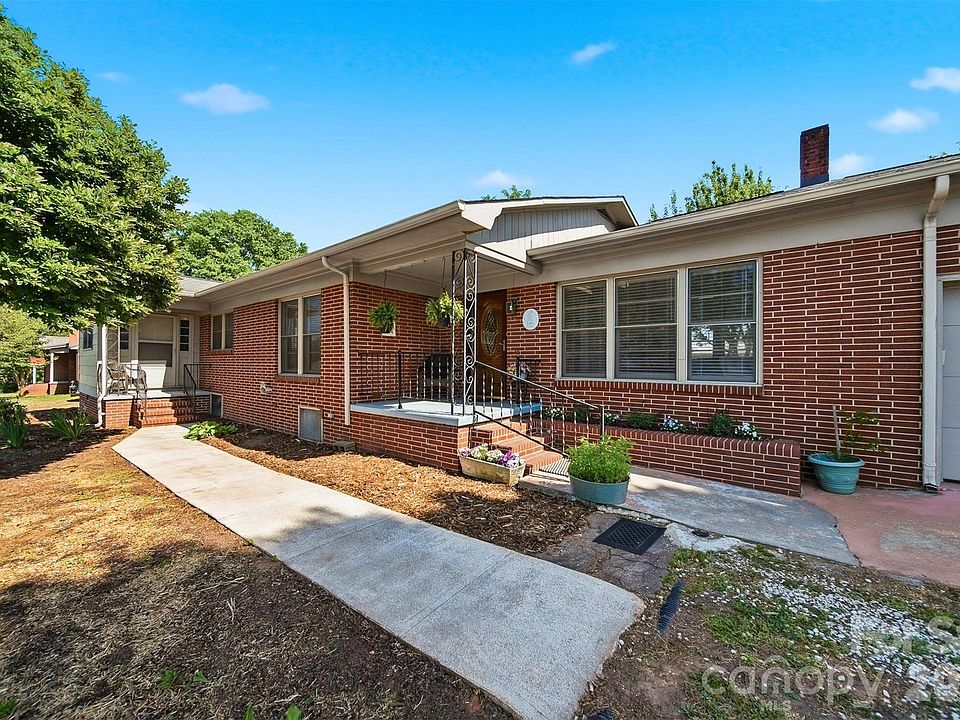 1st image of 109 Air Park Dr