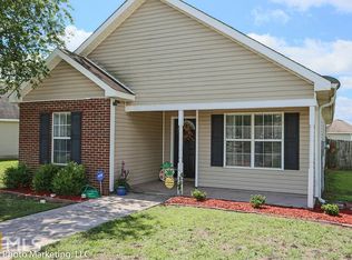 217 Strawbridge Ln, Bonaire, GA 31005