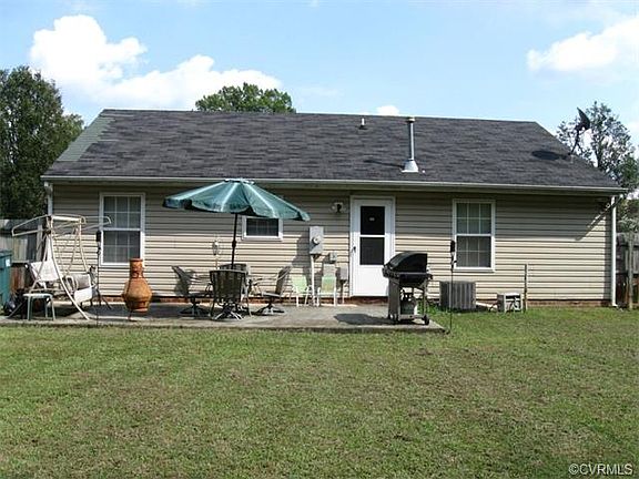 3rd image of 6336 Walnut Forest Ct