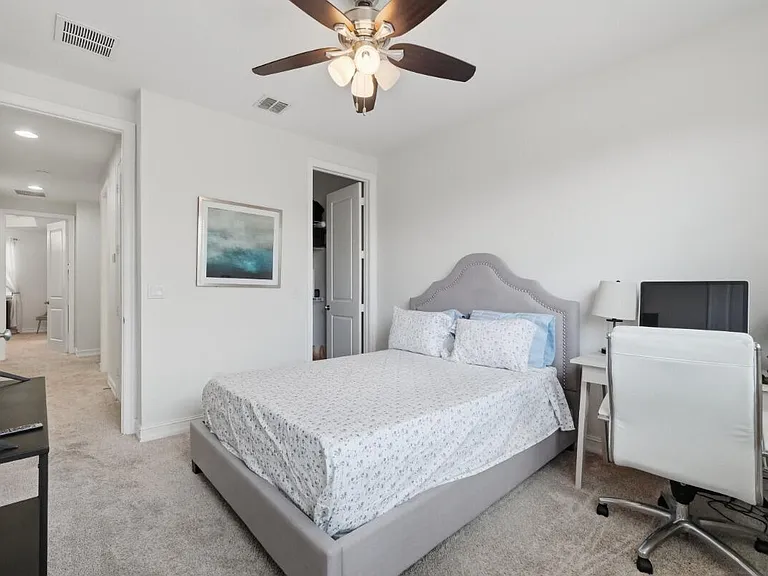 10822 NW 72nd Pl — Photo 24
