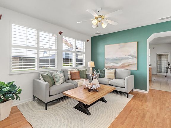 5th image of 2314 Bay Horse Ln