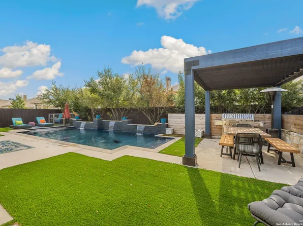 7990 VALLEY CRST, Fair Oaks Ranch, TX 78015