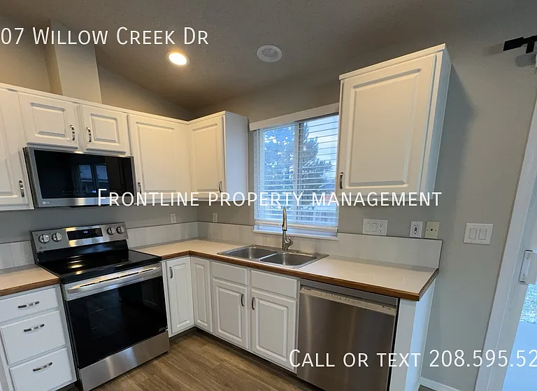 1307 Willow Creek Dr — Photo 5