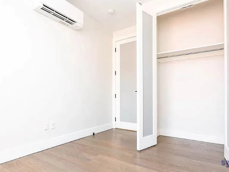 1079 Lafayette Ave #406 — Photo 11