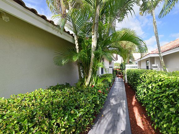 Home For Sale In Broken Sound Country Club