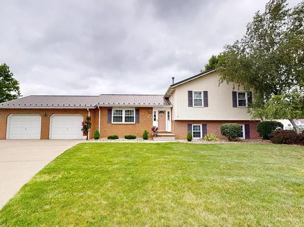 106 McKinley Pl, Shelby, OH 44875
