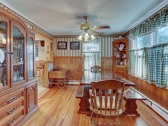 4th image of 86 East Ave