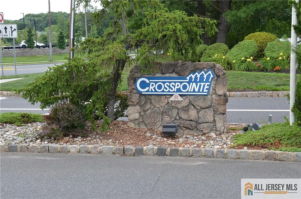 1 bed, 1.0 bath, 469 sqft, $1,695 — Photo 1