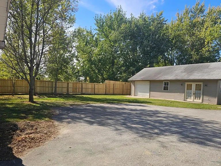 1019 W 150 N — Photo 3