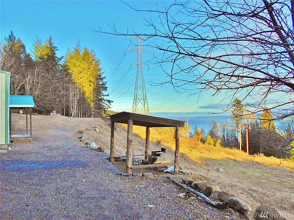 5th image of 772 Forest Dr