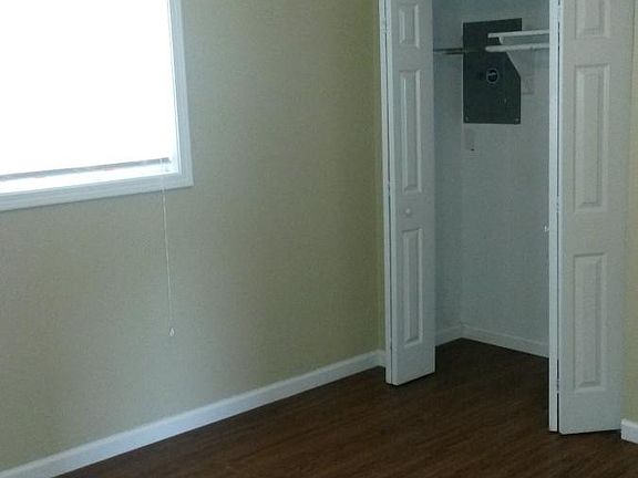 4th image of 1300 Peggy Ann Dr #A