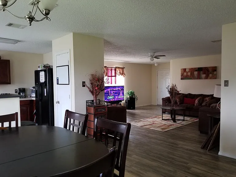 8103 Zephyr Ct — Photo 6