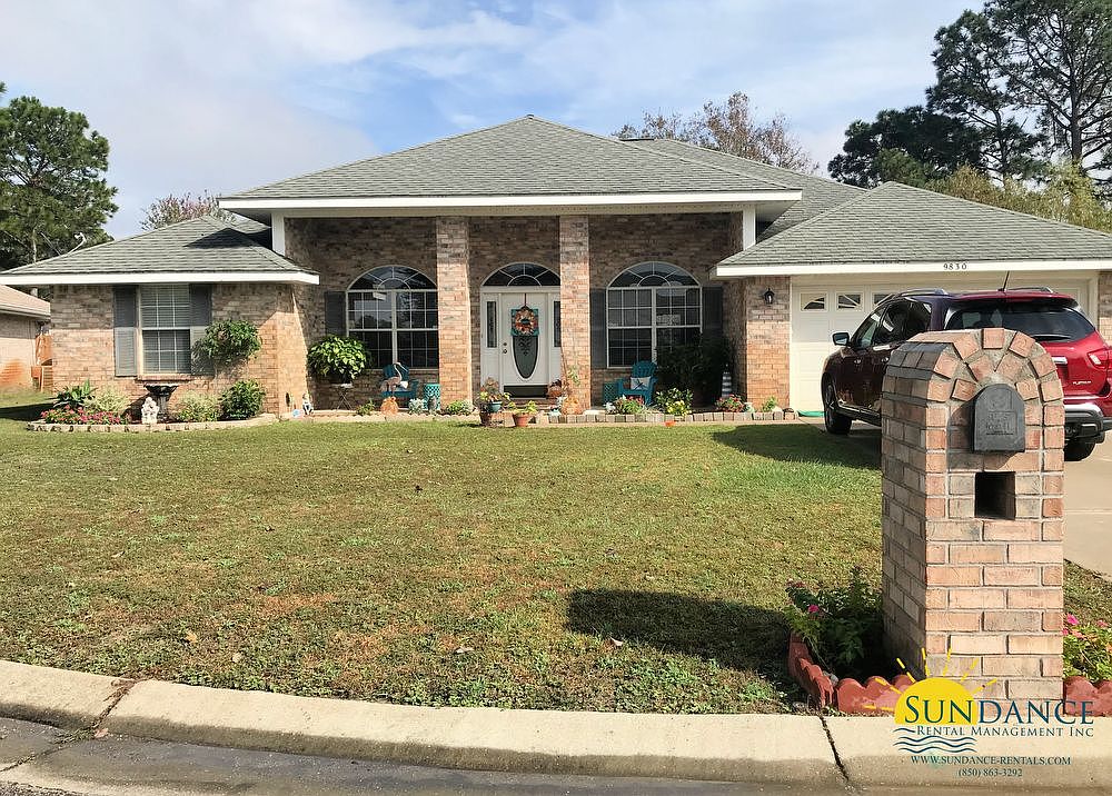 9830 Parker Lake Cir, Navarre, FL 32566 Zillow