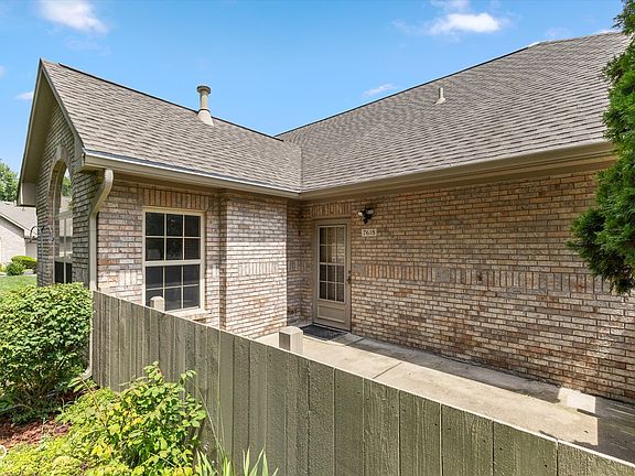 2nd image of 7618 Briarstone Ln