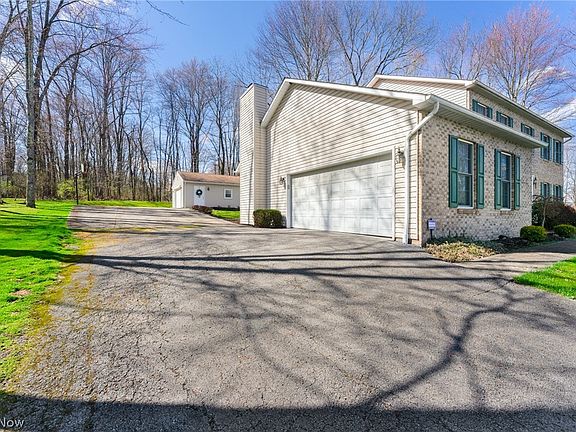 2nd image of 1516 Greensleave Cir