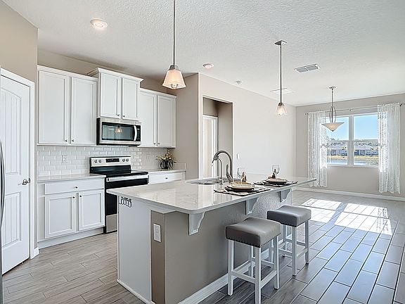 5th image of 1601 Delphi Way