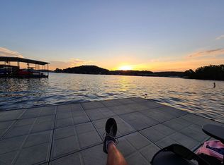 31 Rosco Rd, Lake Ozark, MO 65049