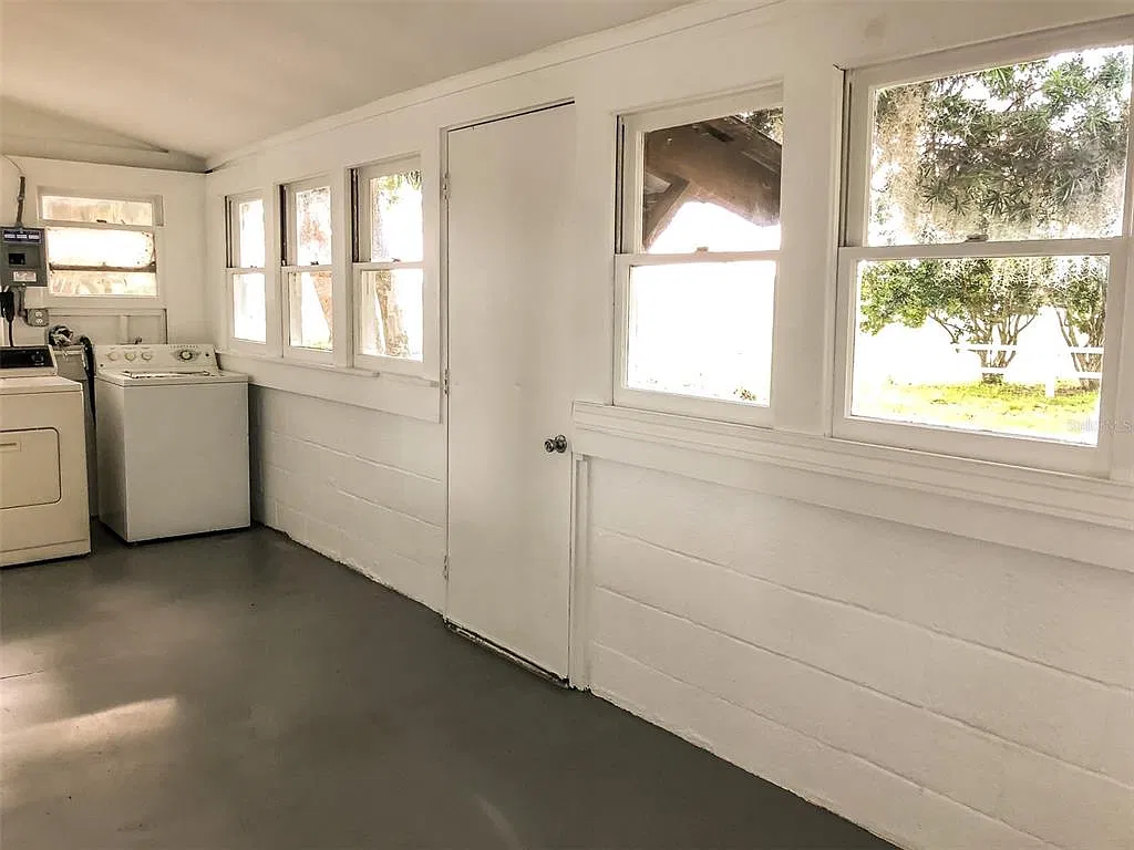 2 bed, 1.0 bath, 1126 sqft, $1,290 — Photo 4