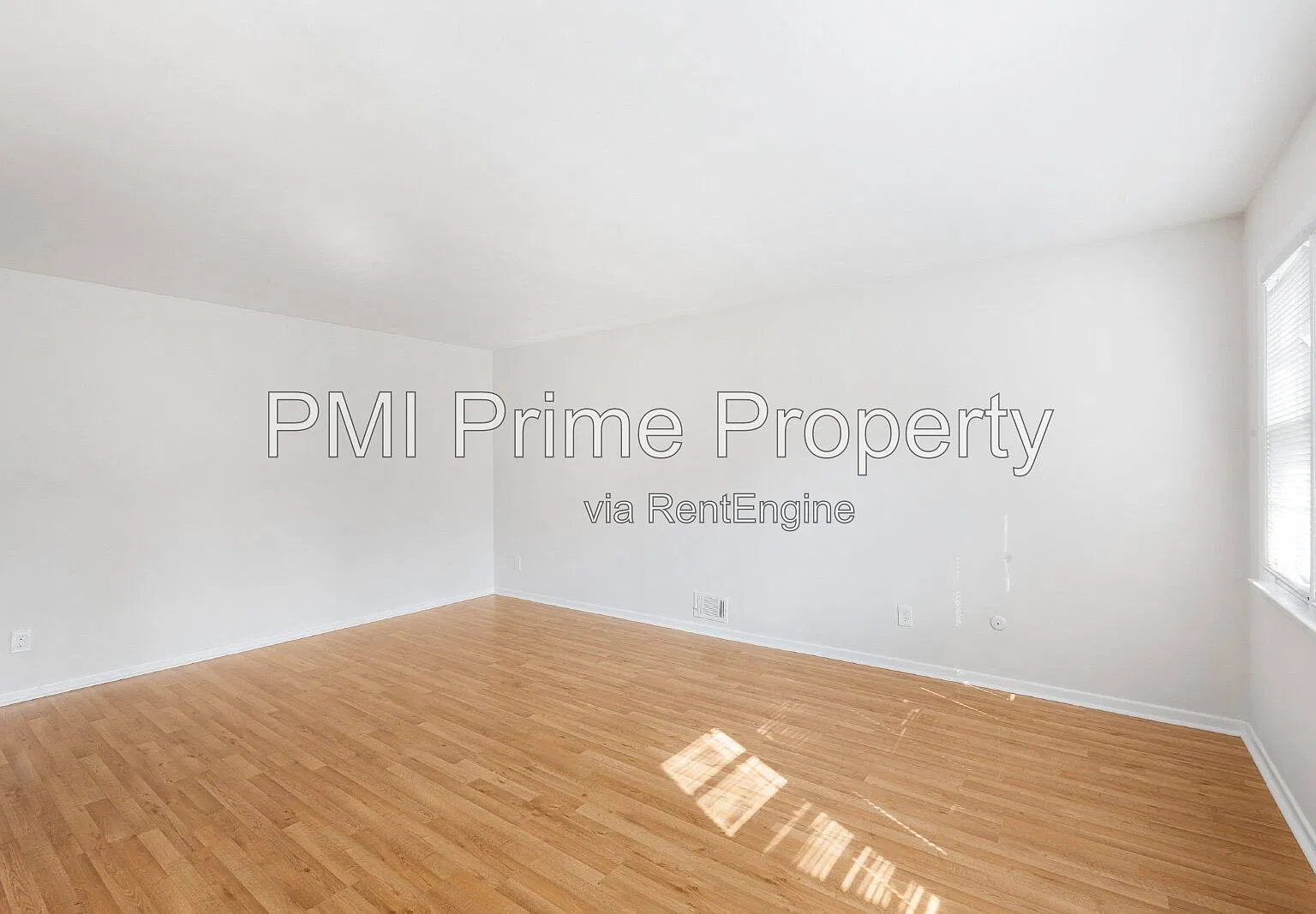 2 bed, 1.0 bath, $2,600 — Photo 3