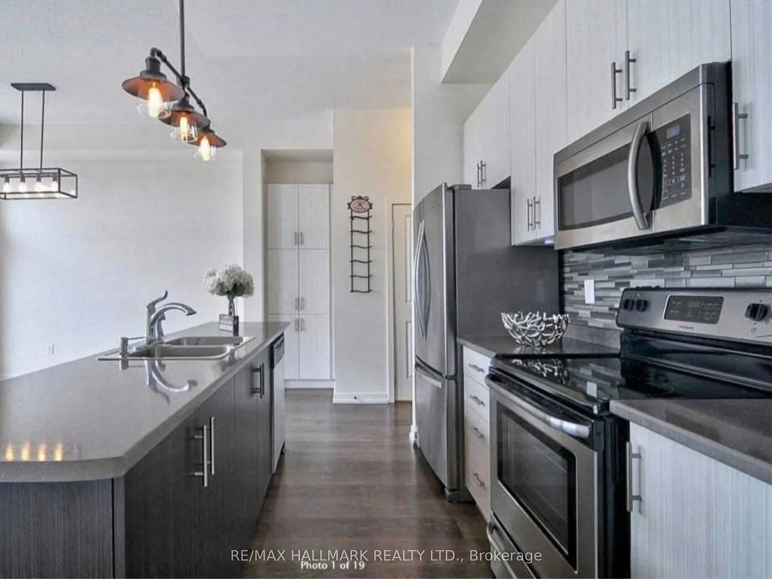 2 bed, $2,800 — Photo 4