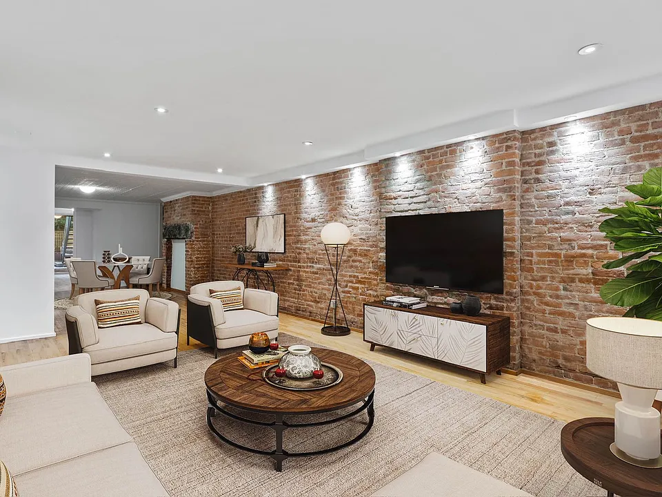 411 Sackett St #1