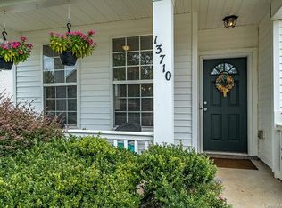 13710 Fairplains Ct #65, Charlotte, NC 28278