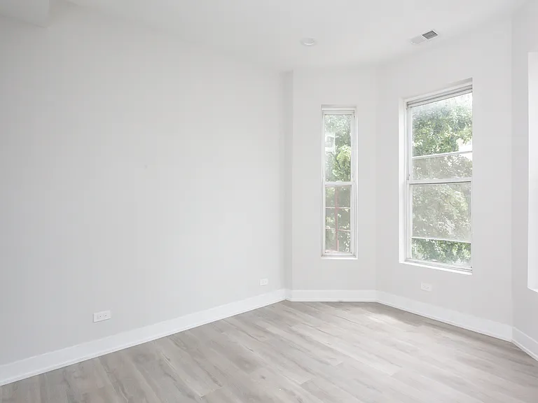 818 W 18th St #4M — Photo 8