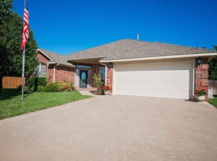 8117 Woodbend Dr, Del City, OK 73135