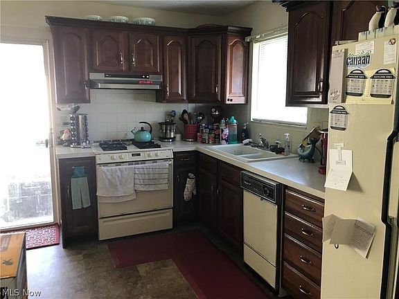 3rd image of 3101 Liberty St